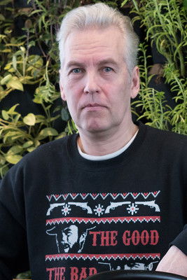 Маури Сумéн