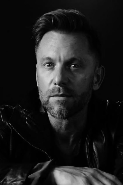 Лее Wхиттакер