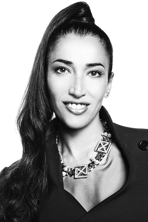 Нина Дзилли