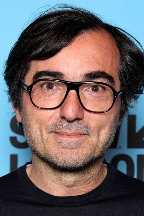 Ефе Çакарел