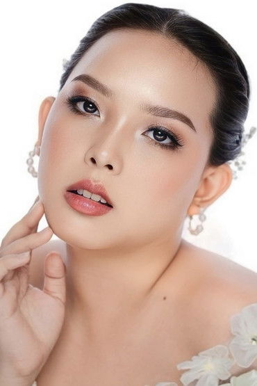 Емилй Лоуисе Лустан