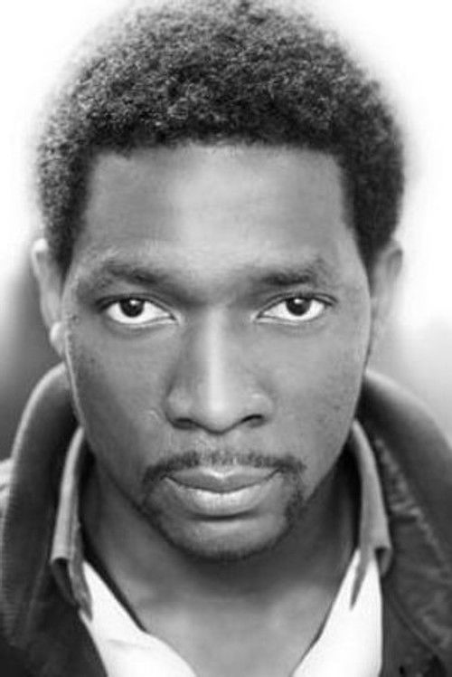 Марио Макóн