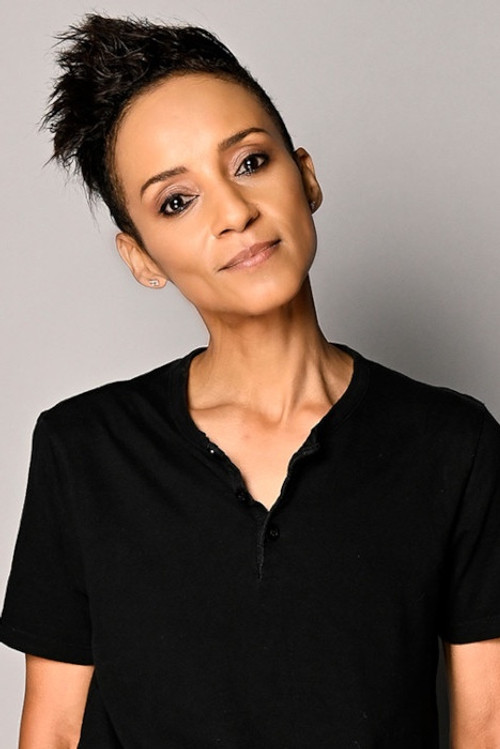 Аделе Робертс