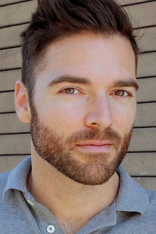 Тревор Кухн