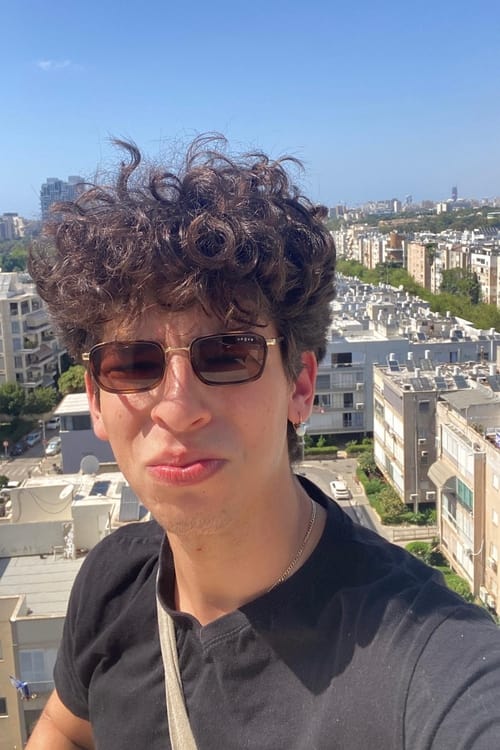 Еитан Ланиадо