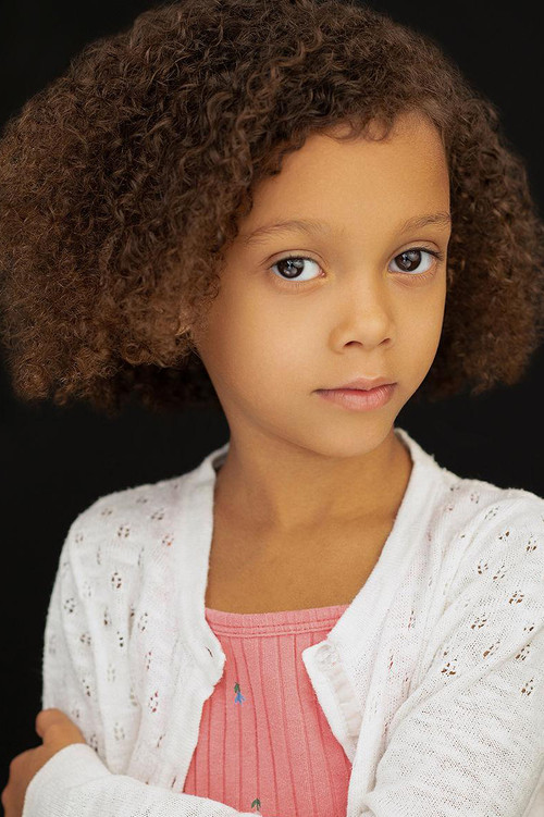 Леах Белле МацДоналд