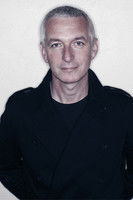 Даннй Боwес