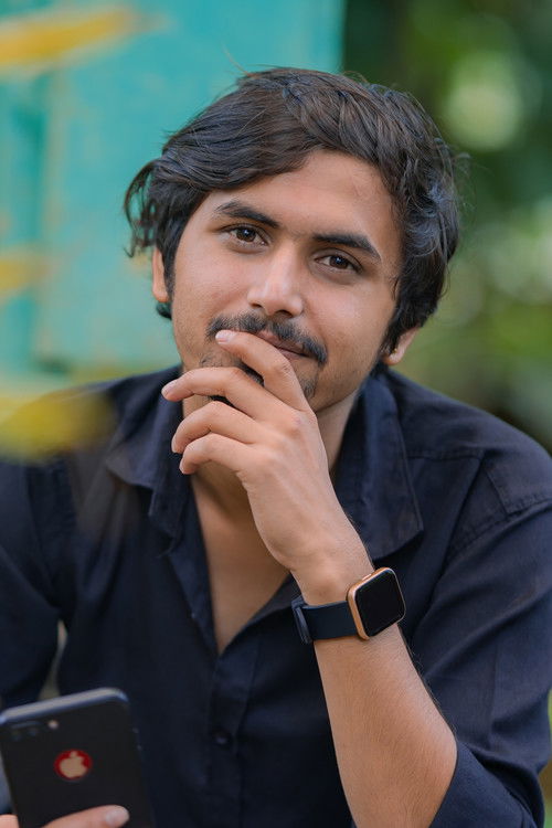 Манисх Кханал