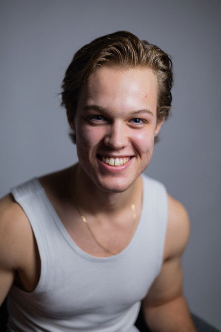 Оливер Цамерон