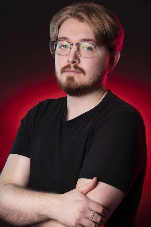 Адам О'Дwйер