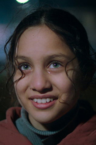 Исха Заинаб Кахн