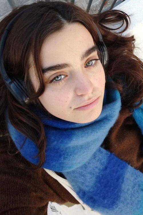 Jулиа Цабрера