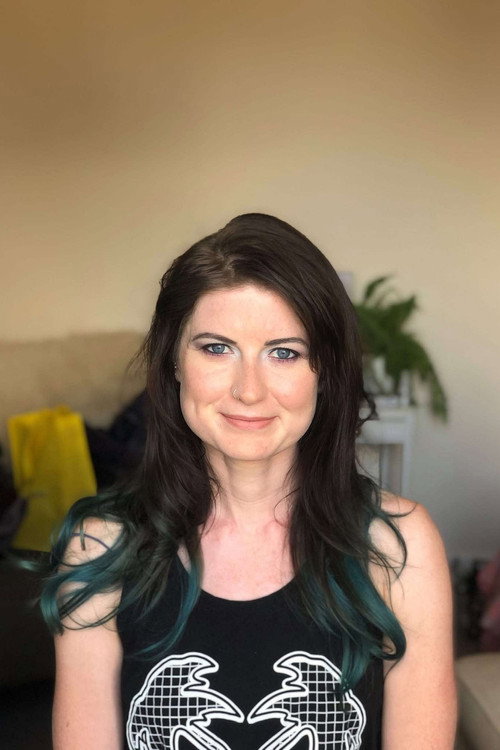 Елла Нобле-Jонес