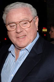 Jамес Г. Робинсон