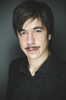 Емануеле Валенти