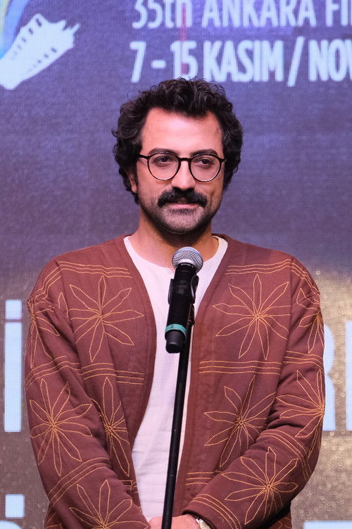 Доğуş Алгüн