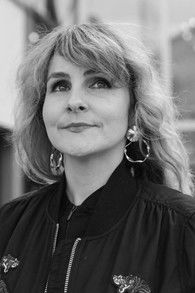 Дора Недецзкй