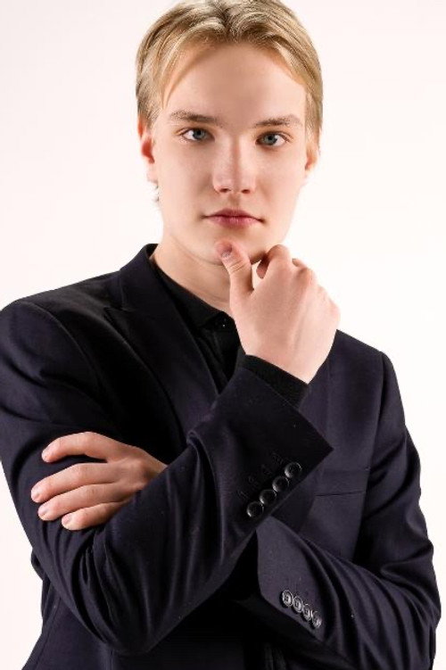 Арсений Зентереков
