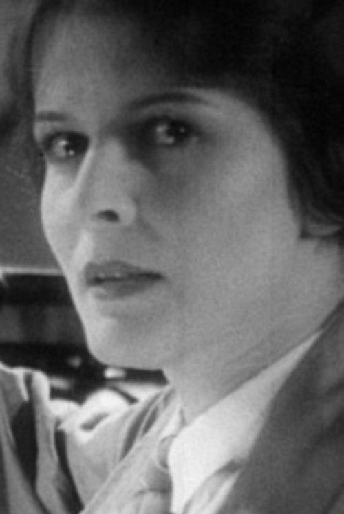 Гертруд Арнолд