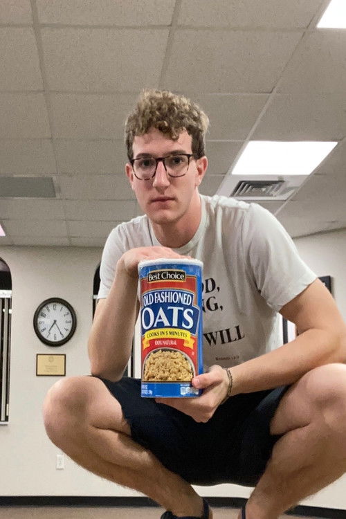 Матт Ваугхан