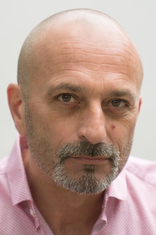 Марио Романо