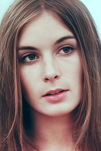 Барбара Миллс