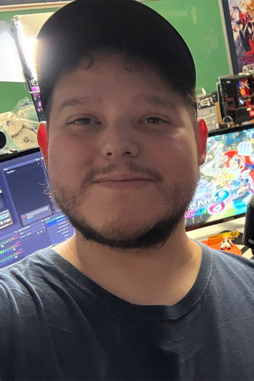 Jуниор Левиа