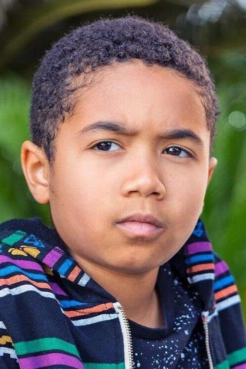 Етхан Хутцхисон