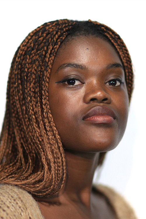 Миа Онунгуе