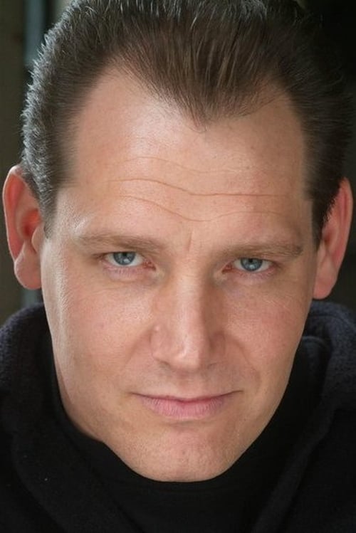  Брэдли Джеймс