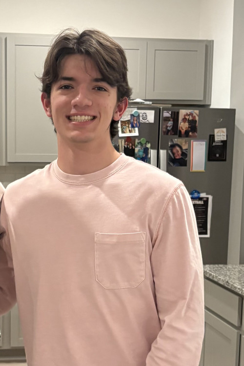 Тайлор Неал