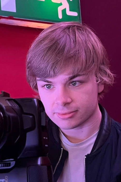 Киан Jонес