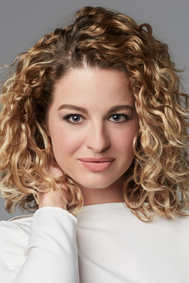 Есзтер Тóтх