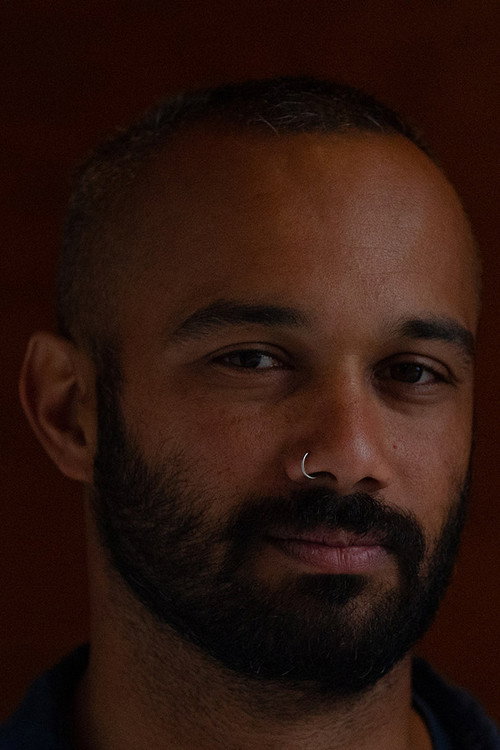 Исмаил Кхан