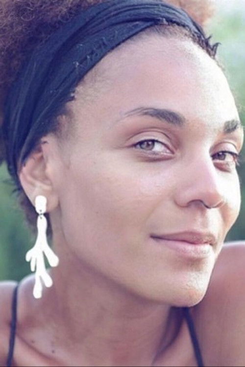 Сандра Е. Мццлеан Монтойа