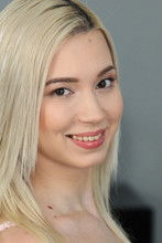 Роxй Рисингстар