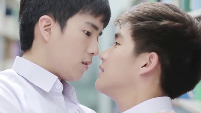 кадр из фильма เพื่อนกันไม่ต้องสงสัย