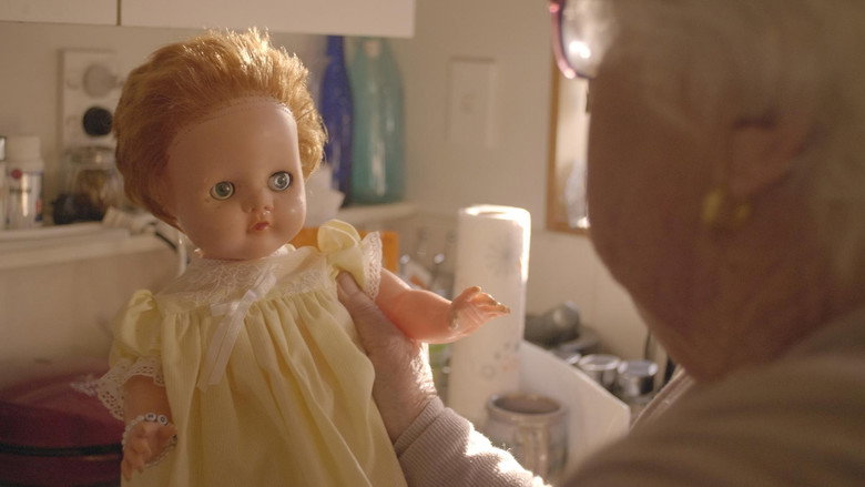 кадр из фильма Edith Gibson has 3000 Dolls