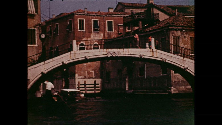 кадр из фильма Events in a Cloud Chamber