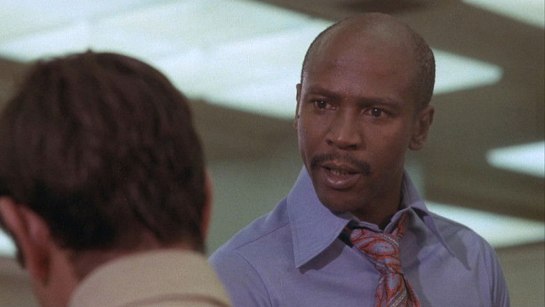 кадр из фильма Смеющийся полицейский