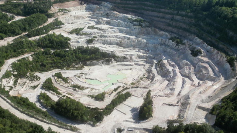 кадр из фильма Le lithium en Europe, l'exploitation du futur ?