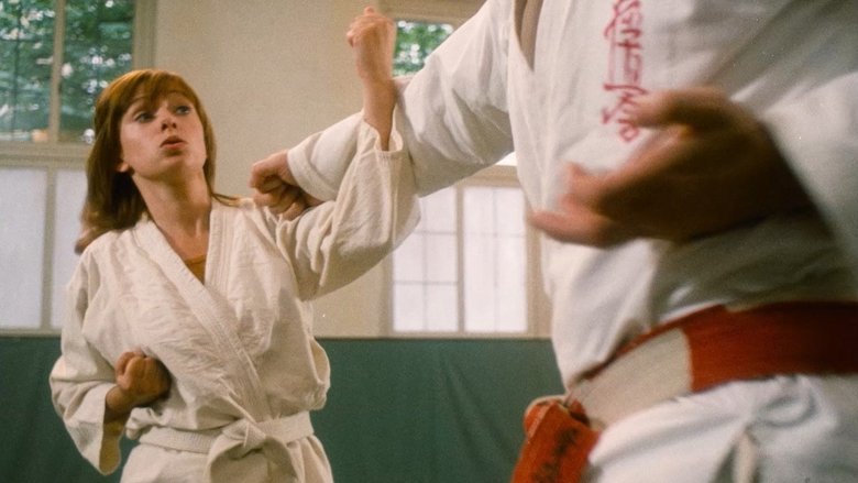 кадр из фильма Обнаженная за забором