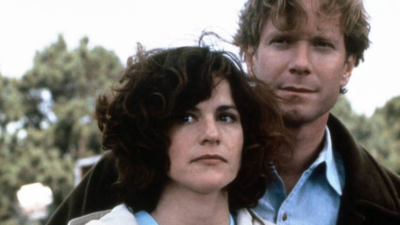 кадр из фильма The Haunting of Seacliff Inn