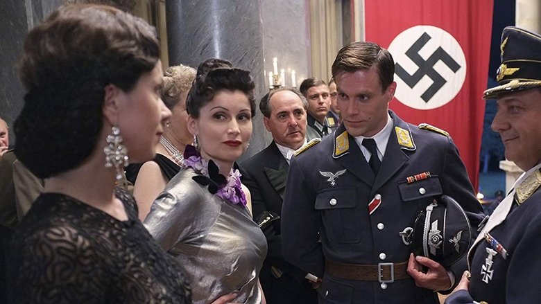 кадр из фильма Arletty, une passion coupable