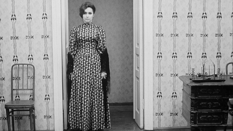 кадр из фильма Прощання