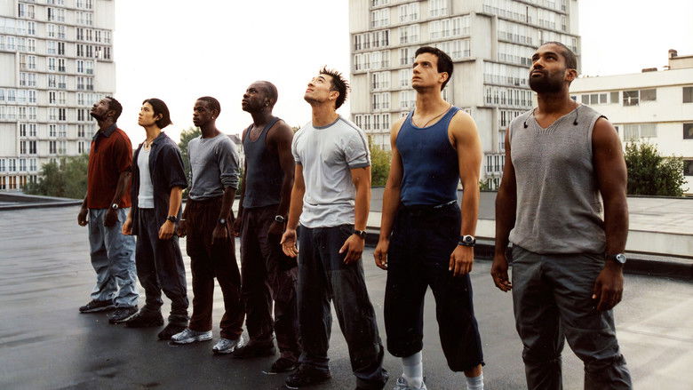 кадр из фильма Ямакаси: Свобода в движении