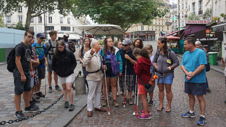 кадр из фильма Sur les traces de Louis Braille