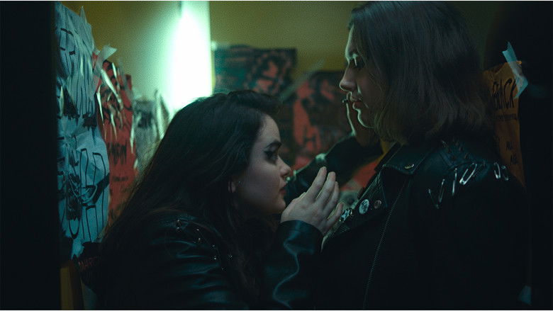 кадр из фильма Filthy and Wrecked