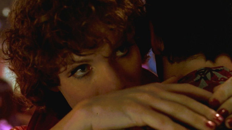 кадр из фильма Завтрак на Плутоне