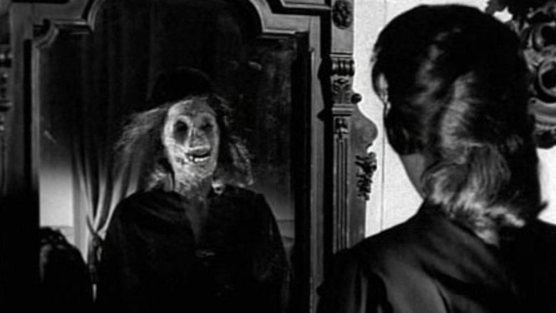 кадр из фильма La maldición de la Llorona